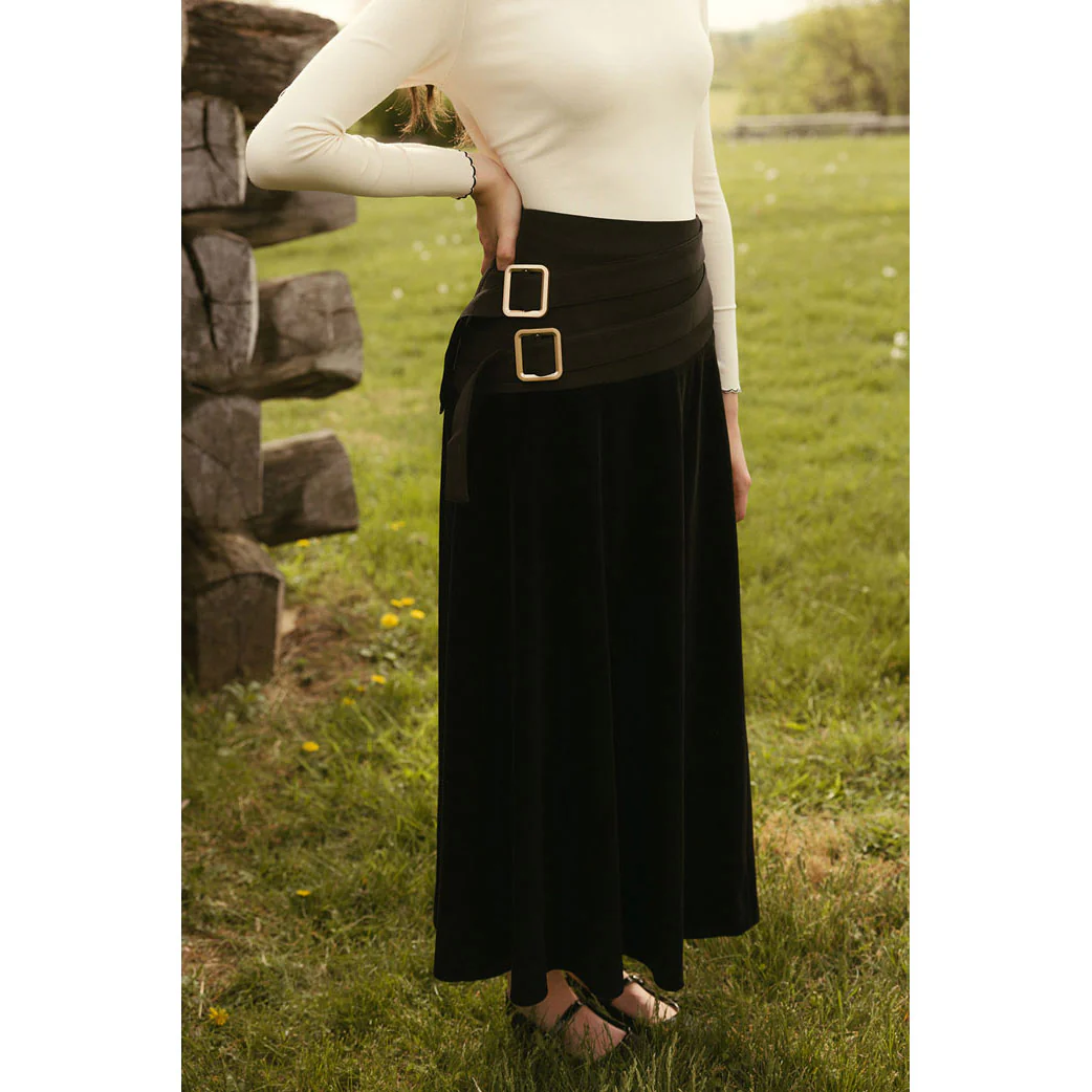 Ava and Lu Black Velvet Buckle Skirt - Image 4