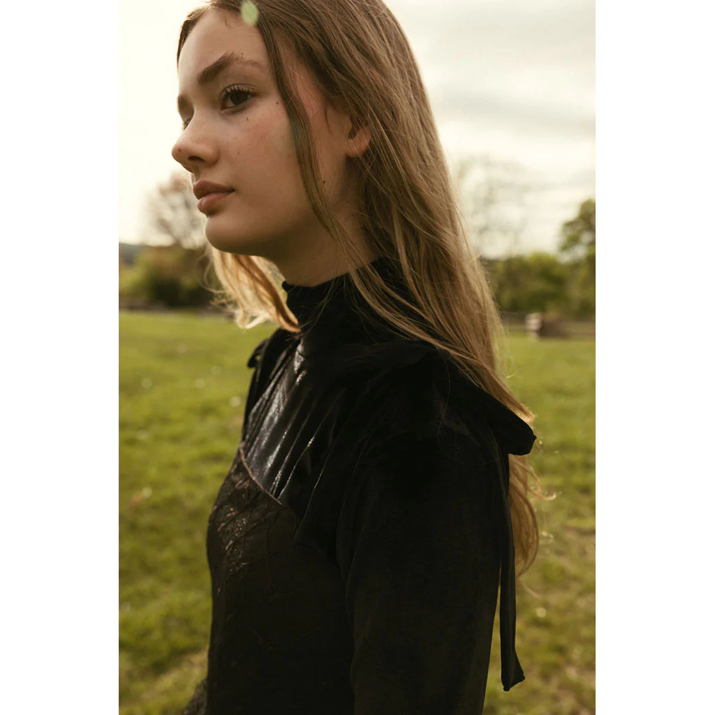 Ava and Lu Black Velvet Turtleneck - Image 3