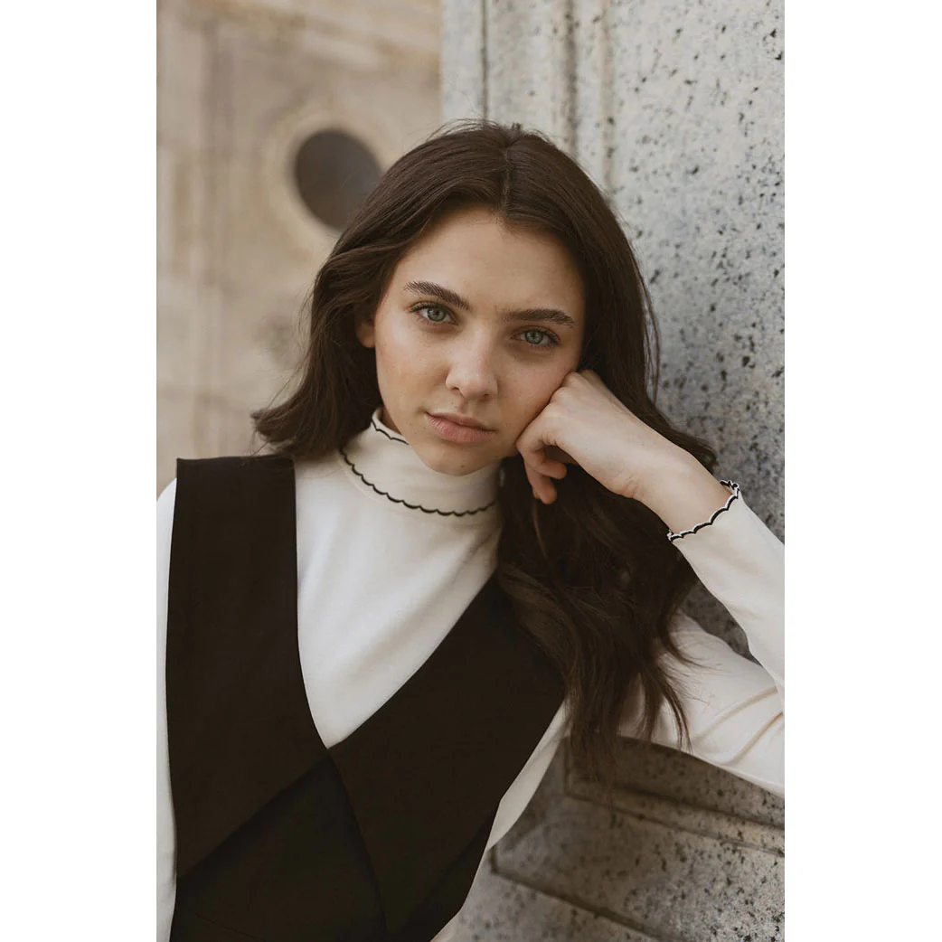 Ava and Lu Cream Scalloped Trim Turtleneck - Image 3