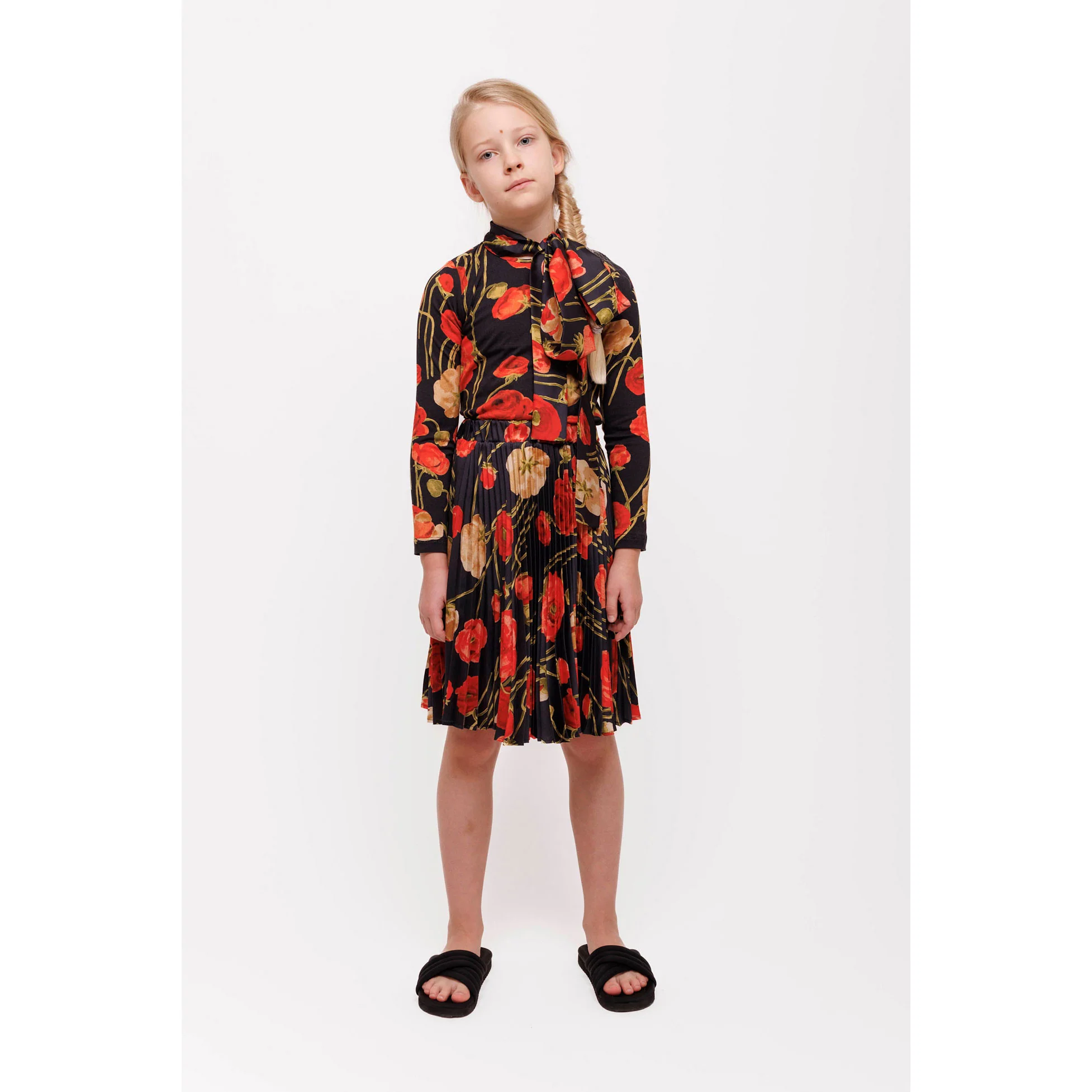 Christina Rohde Black/Red Floral Skirt - Image 2