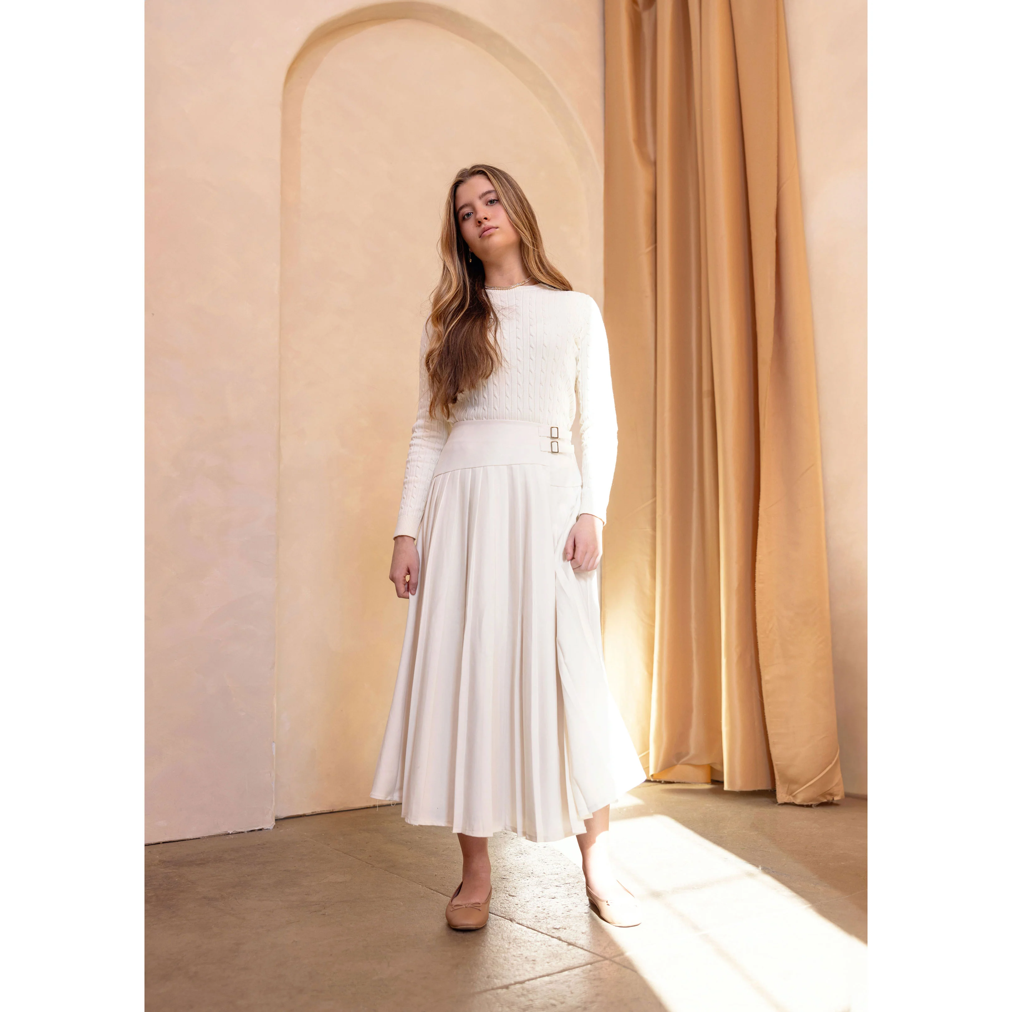 Coco Blanc Cream Cabled Sweater - Image 3