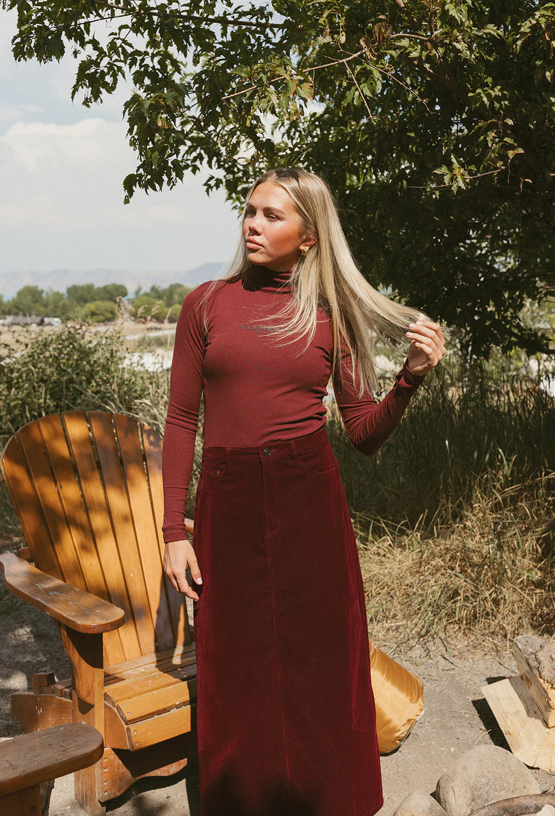 ELEMENTS Maroon Chest Logo Turtleneck - Image 2