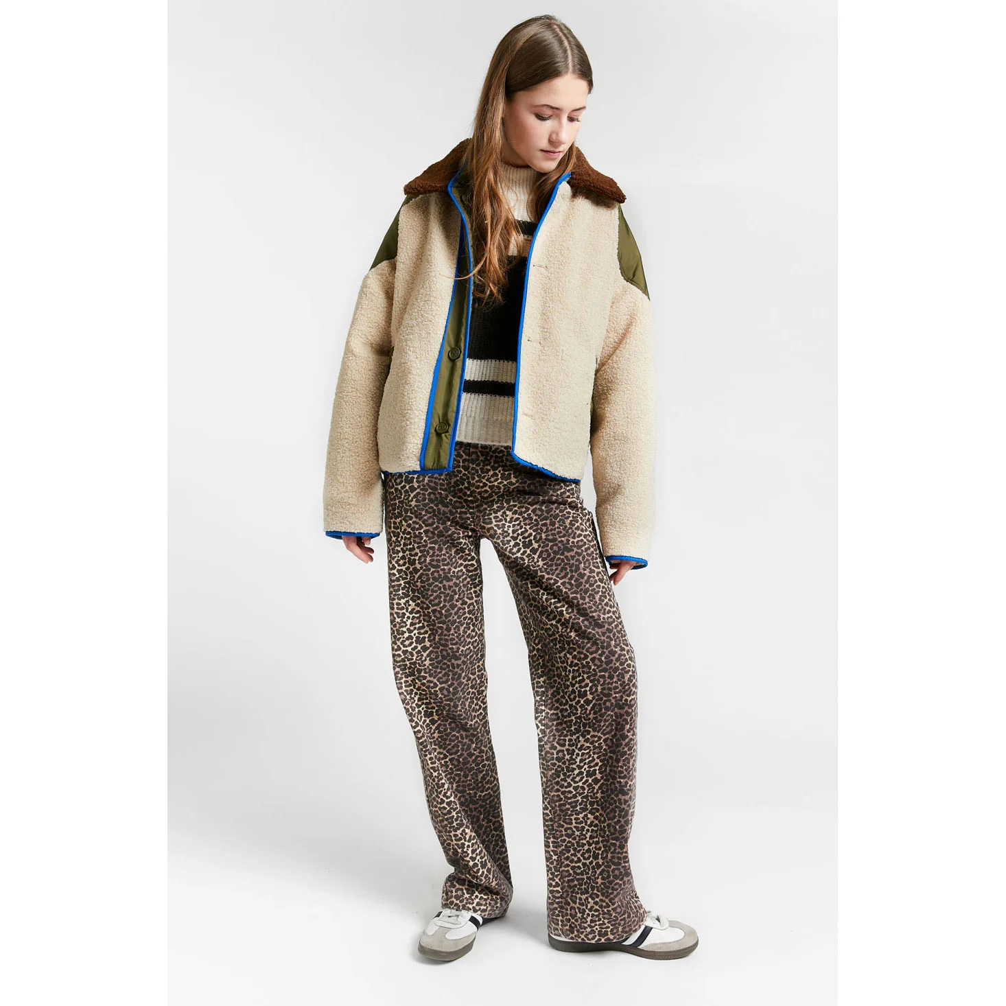 Indee Kaki Reversible Twins Jacket - Image 3
