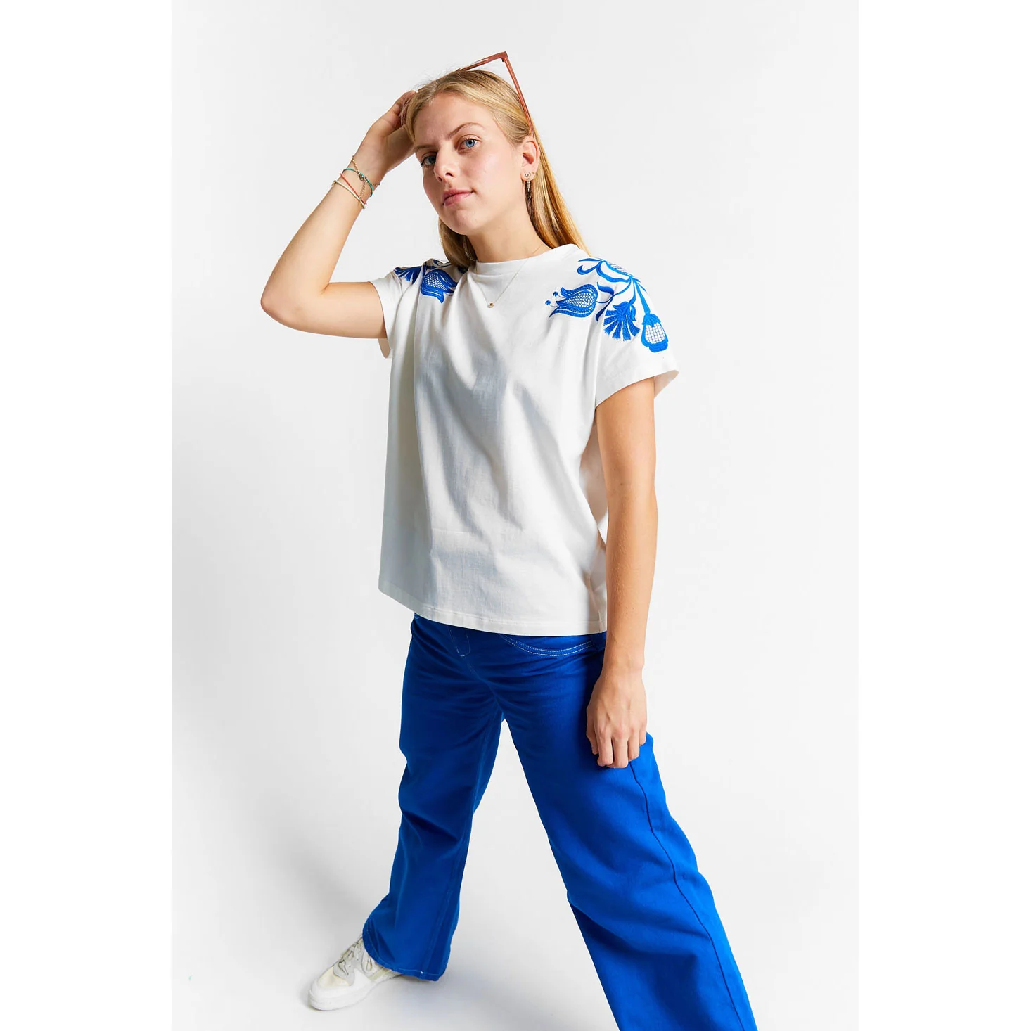 Indee White Flower Embroidered T-Shirt - Image 2
