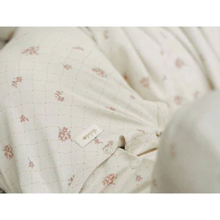 Ladida Layette Rose Grid Romper + Bonnet - Image 3