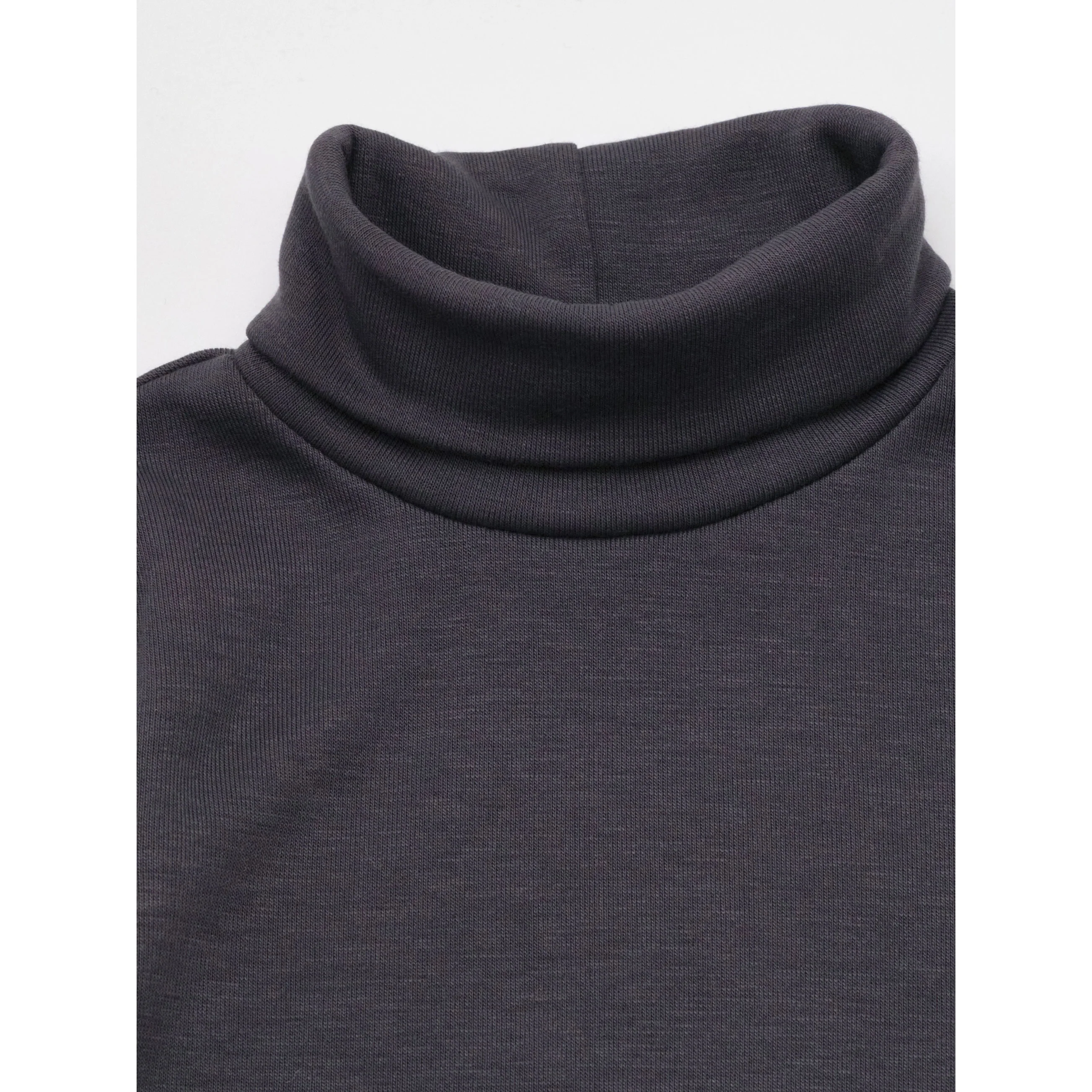 Louisiella Charcoal Ronnier T Shirt - Image 4