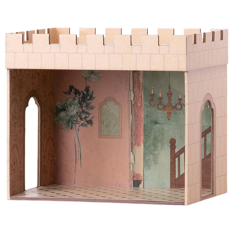 Maileg Castle, Hall