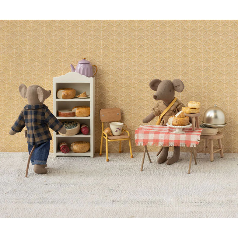 Maileg Mum Mouse - Light Brown - Image 3