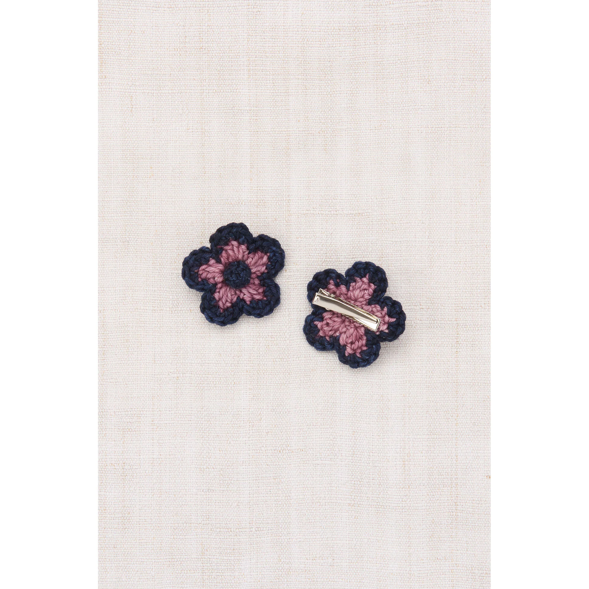 Misha and Puff Antique Rose Medium Flower Clip Set - Image 2