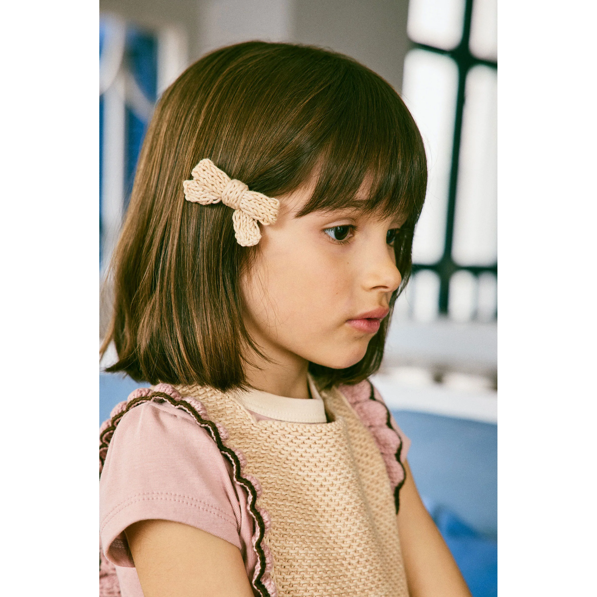 Misha and Puff Bisque Goldie Bow Set - Image 2