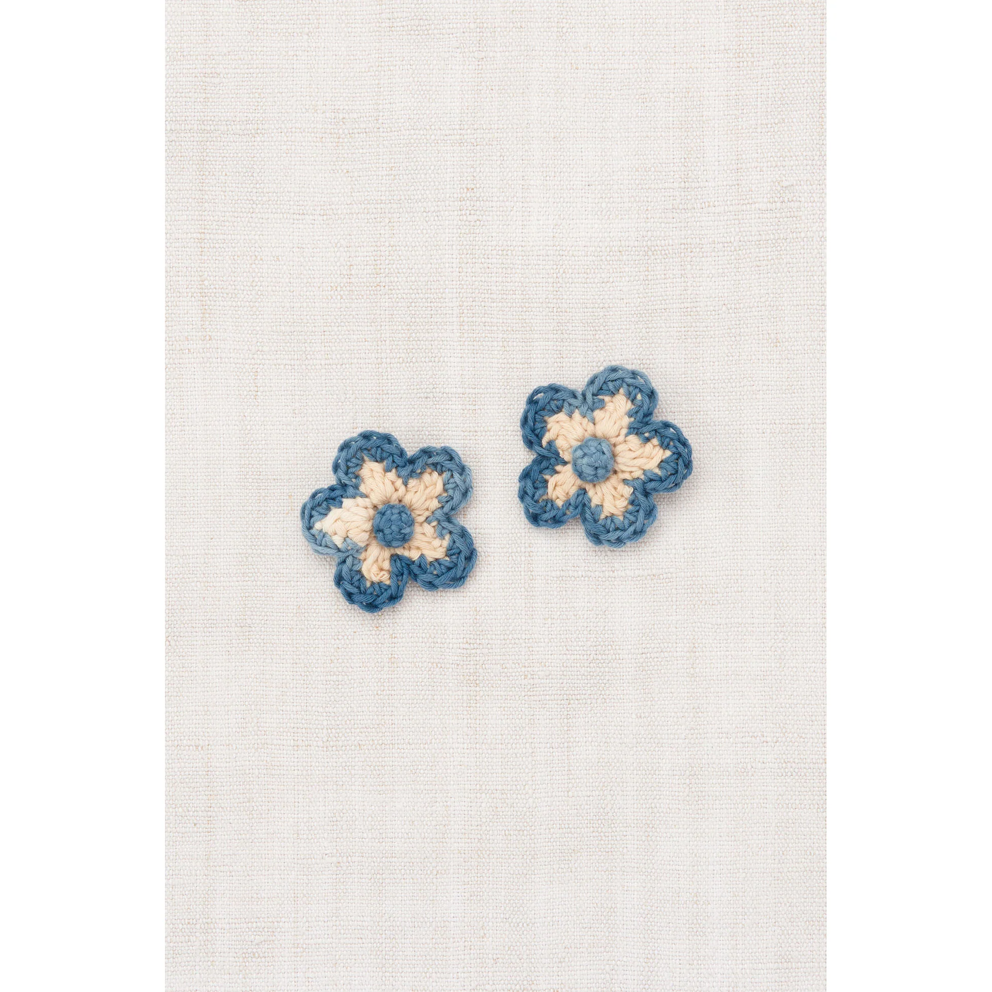 Misha and Puff Bisque Medium Flower Clip Set