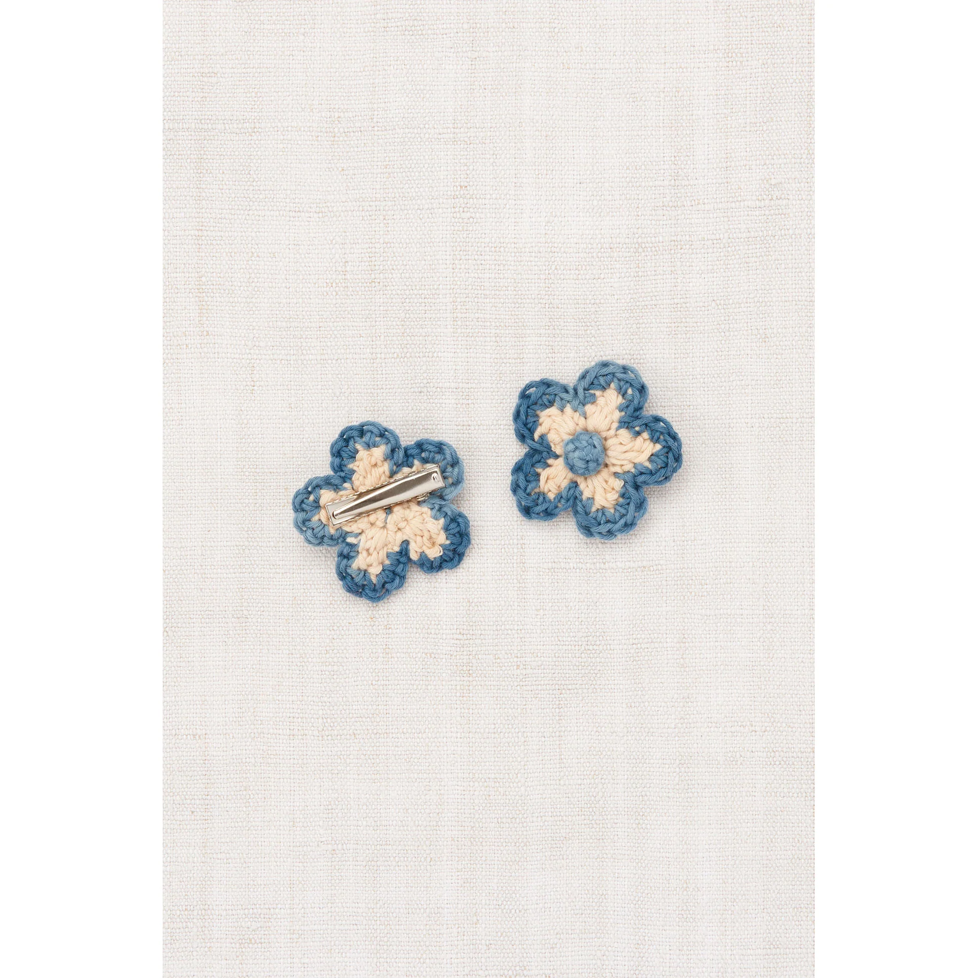 Misha and Puff Bisque Medium Flower Clip Set - Image 3