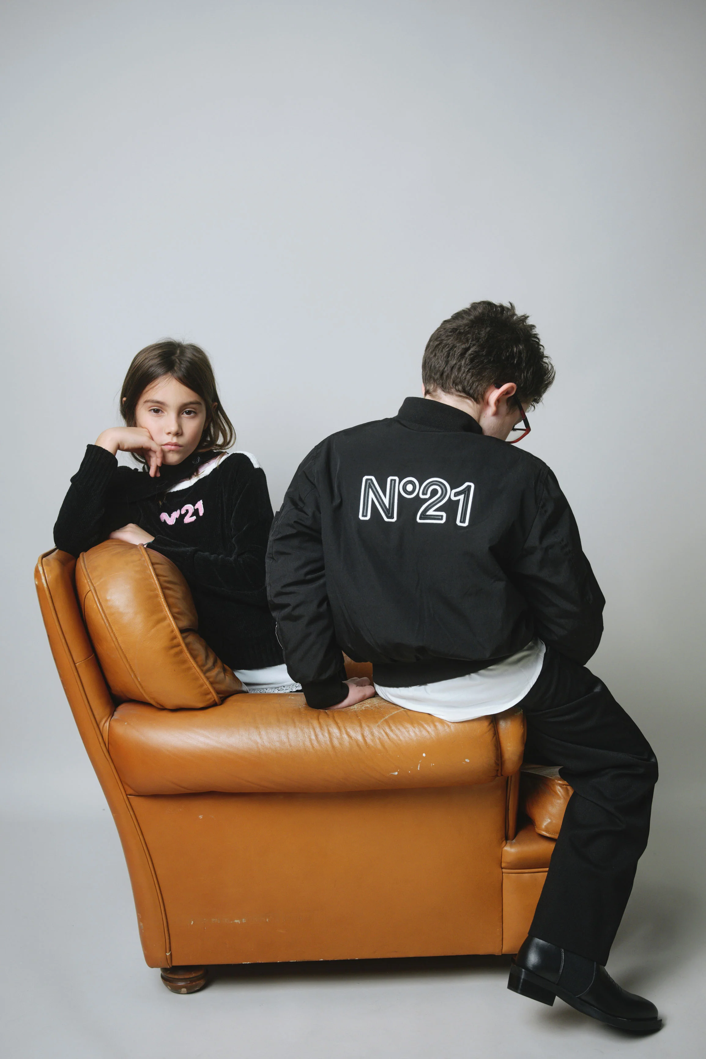 N21 Black Chenille Logo Pullover - Image 2