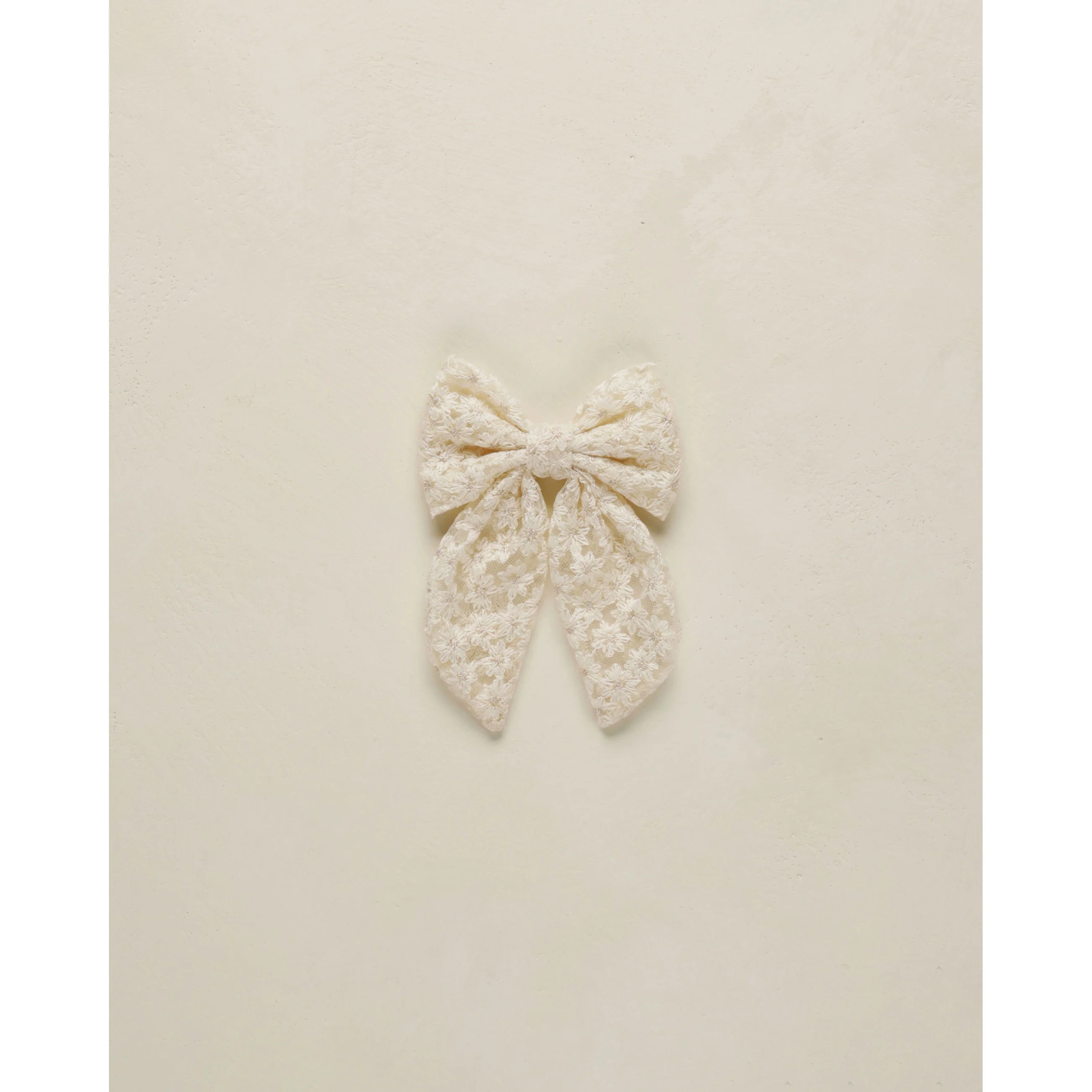 Noralee Ivory Embroidered Daisy Everly Bow