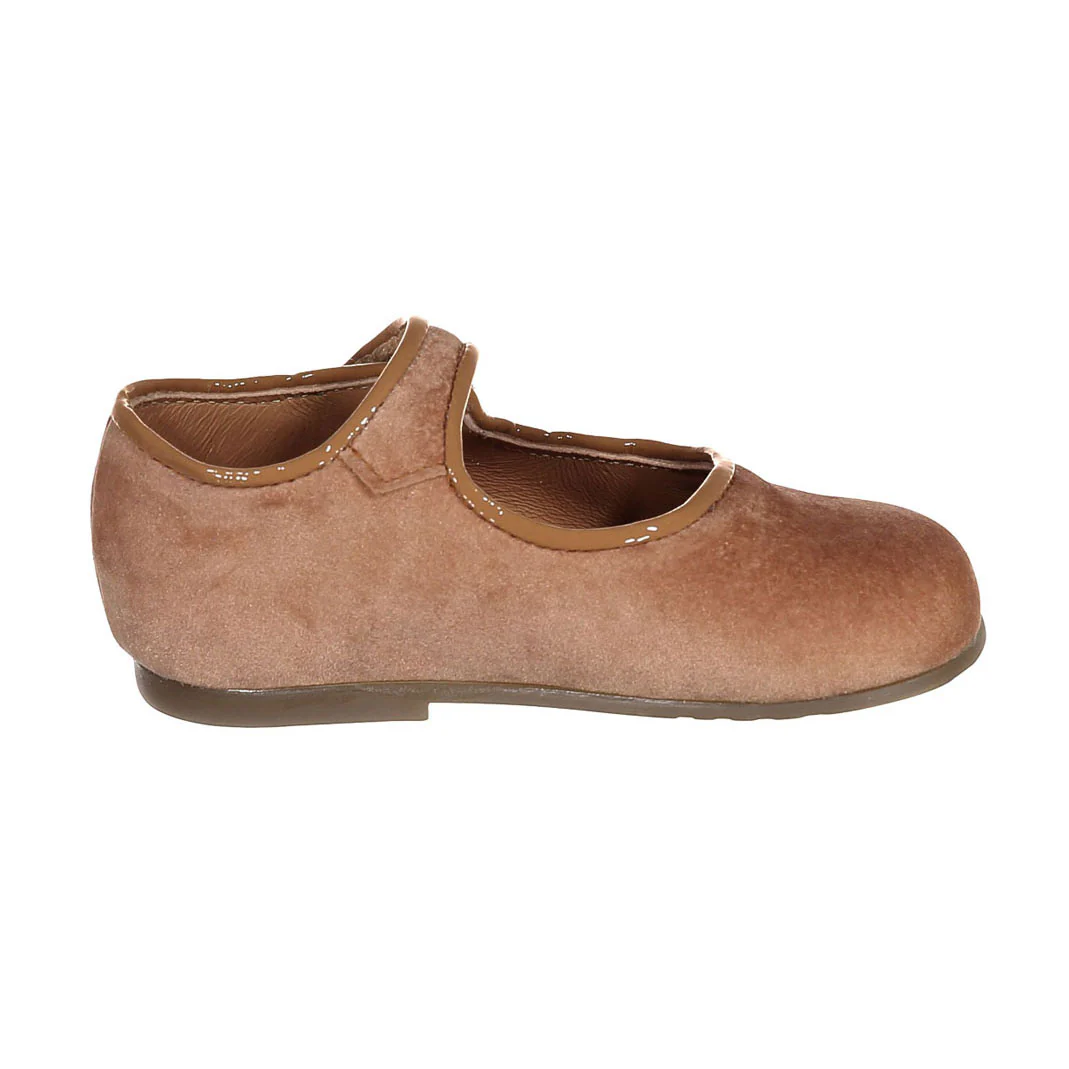 Papanatas Nude Velvet Buckle Baby Shoe - Image 3