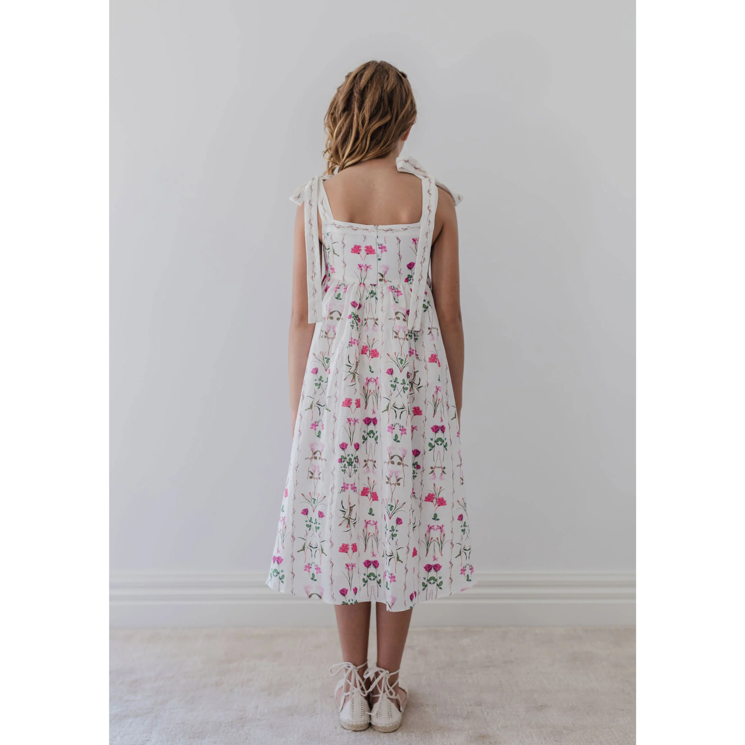 Petite Amalie  Magenta Flower Midi Dress With Tie Dress - Image 3