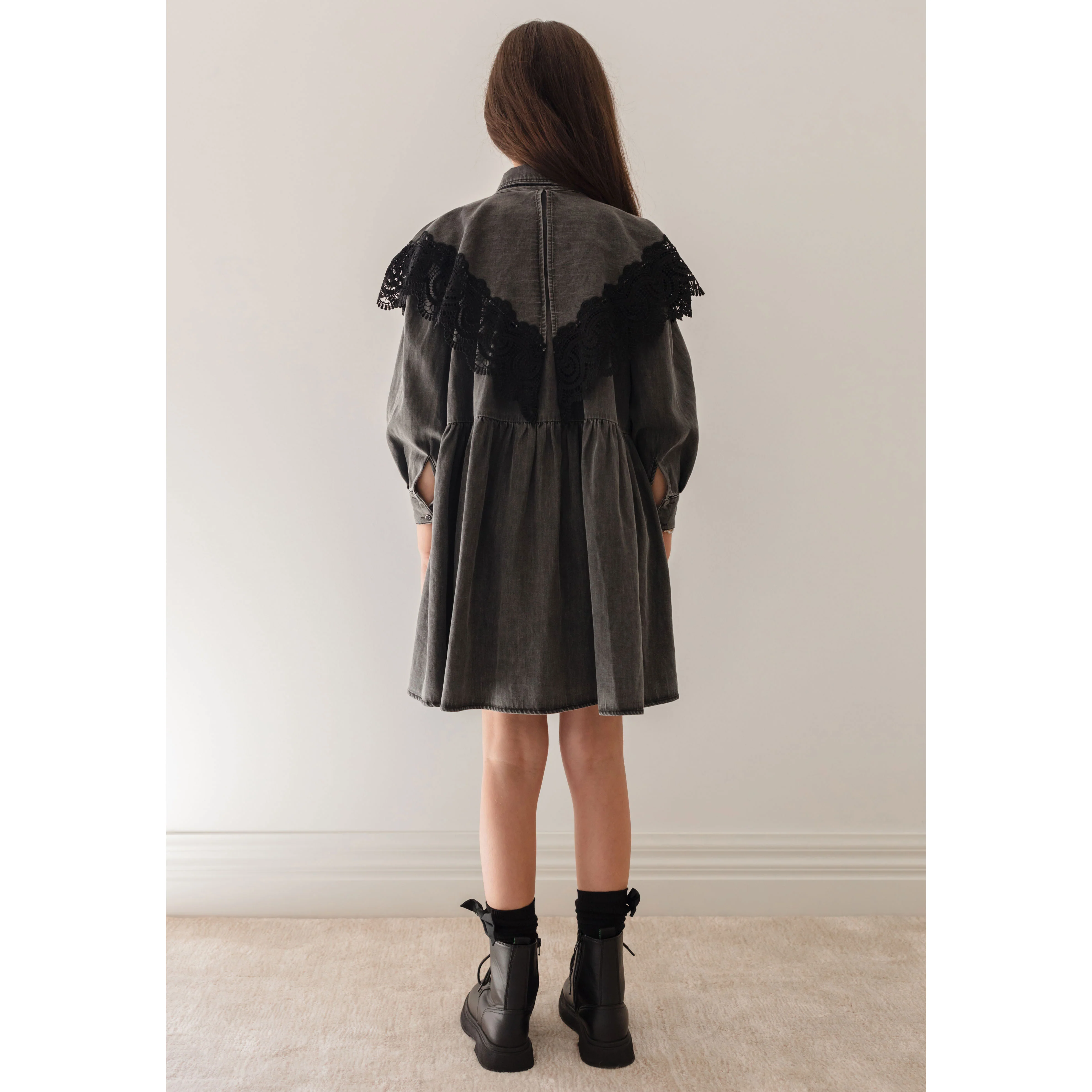 Petite Pink Black Wash Chambray Lace Collar Dress - Image 4