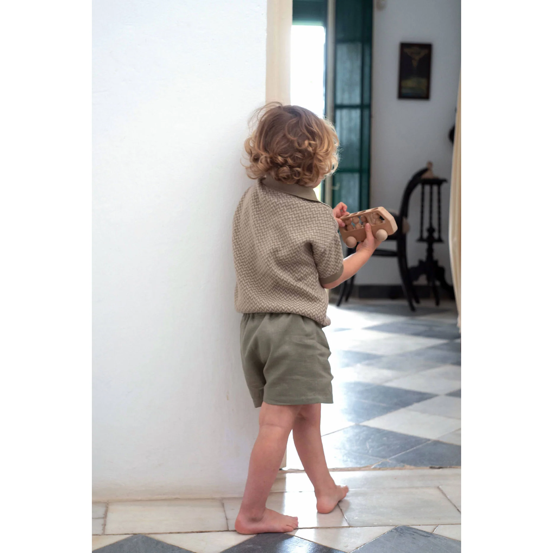 Popelin Green Linen Shorts - Image 4