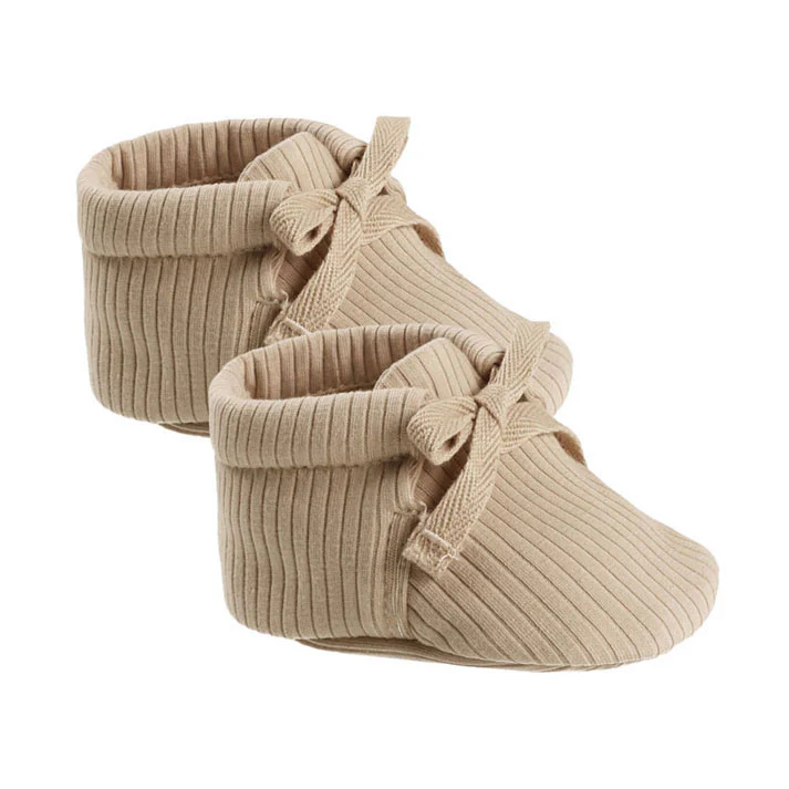 Quincy Mae Latte Baby Booties