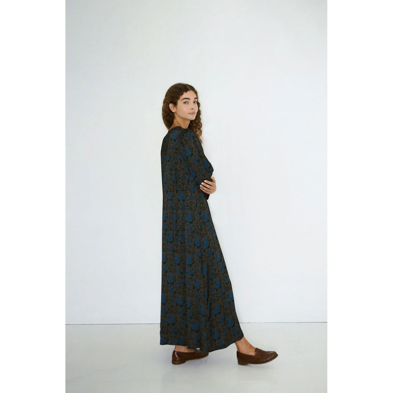 The Tiny Big Sister Dark Brown Roses Womens Midi Dress - Image 3