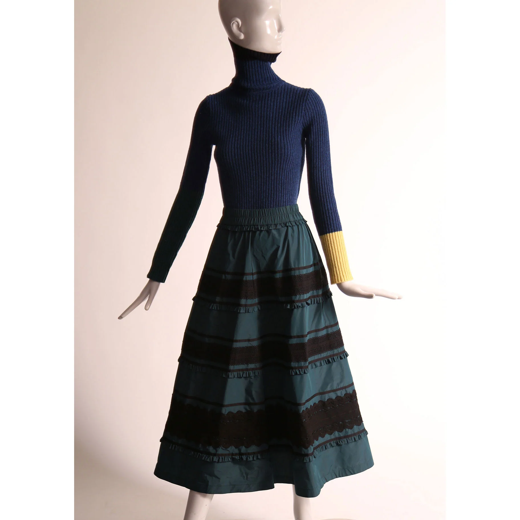 Tia Cibani Celtic Dance Brittany Womens Skirt - Image 2