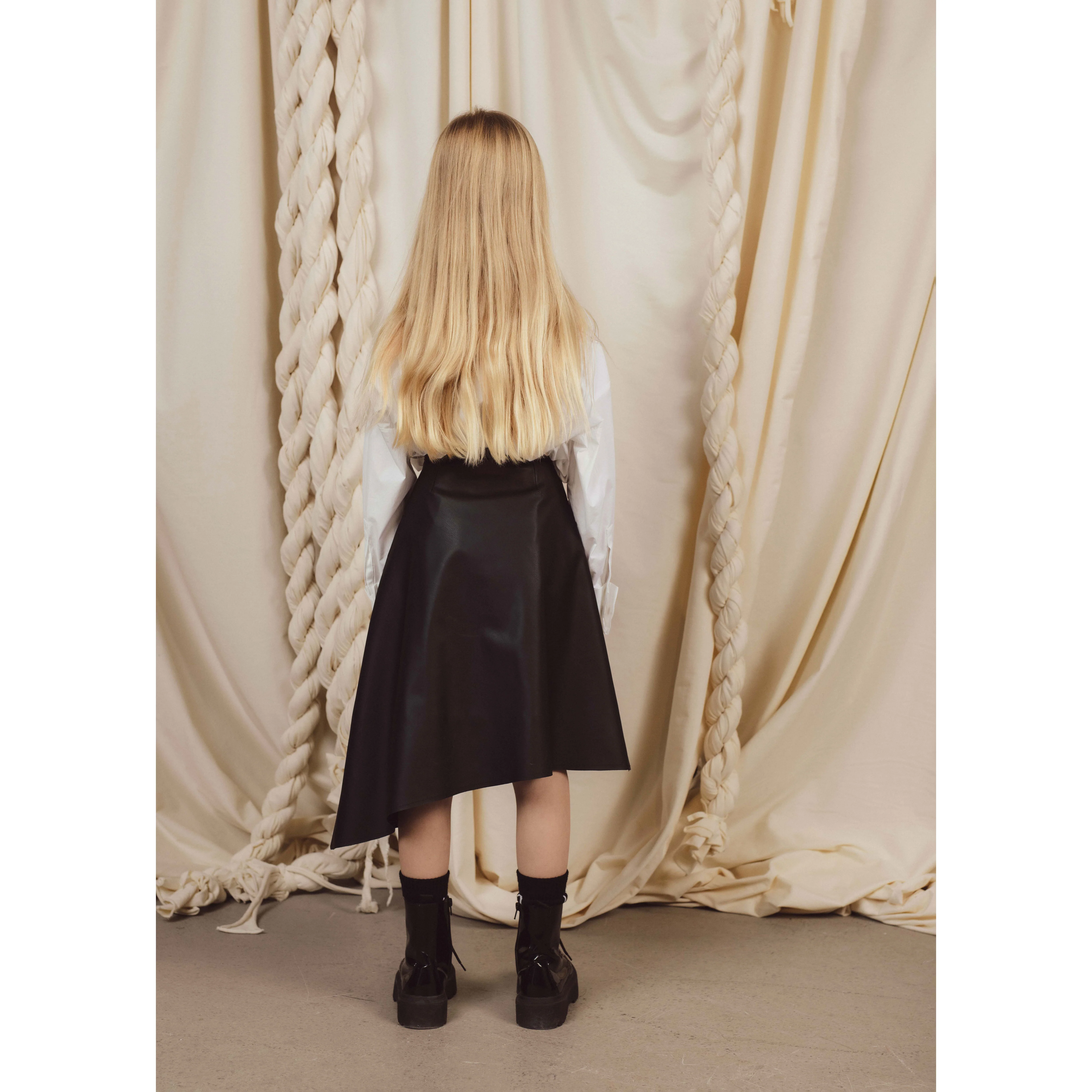 Unlabel Black Aoife Skirt - Image 3